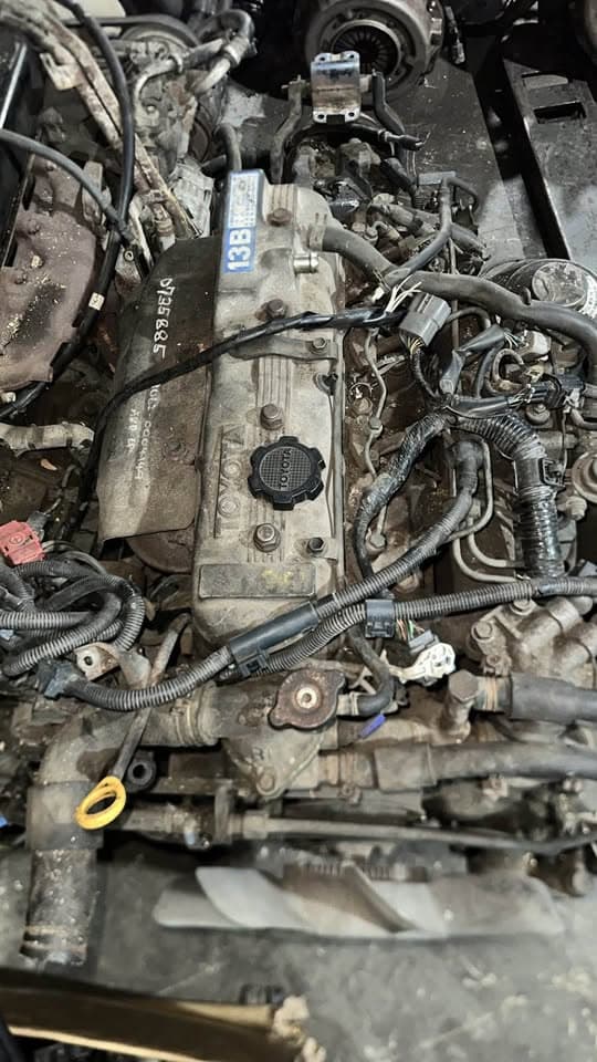 Motor Toyota 13B Diésel 3.4L 4 cilindros en línea