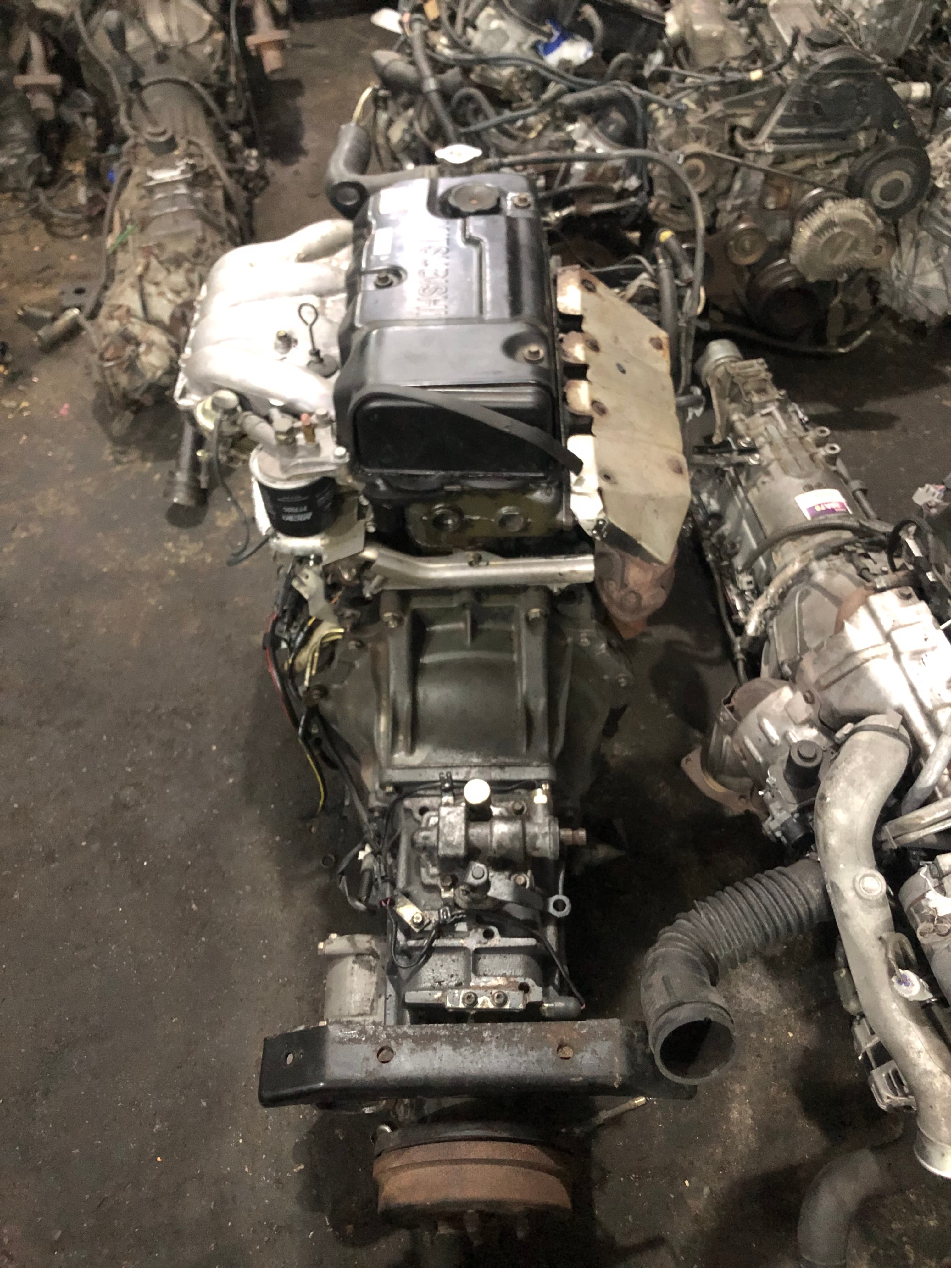 Motor Mitsubishi 4D33 diésel 4.2L de 4 cilindros